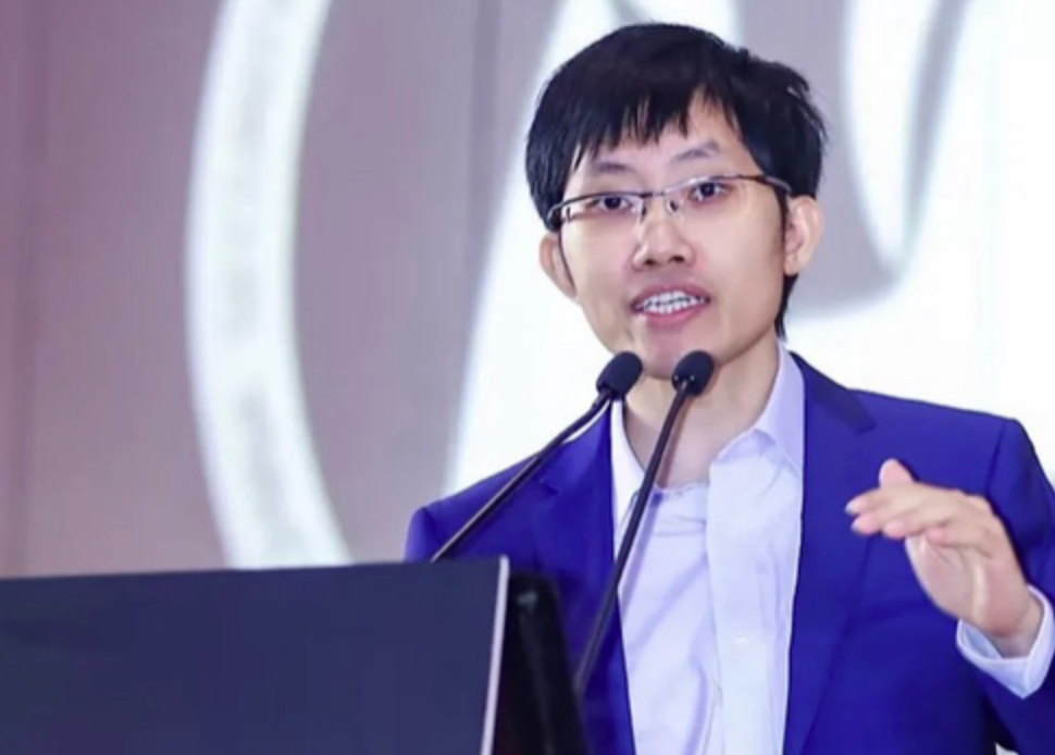 梁文锋因对闭门会内容外泄不满，叫停DeepSeek第二轮融资